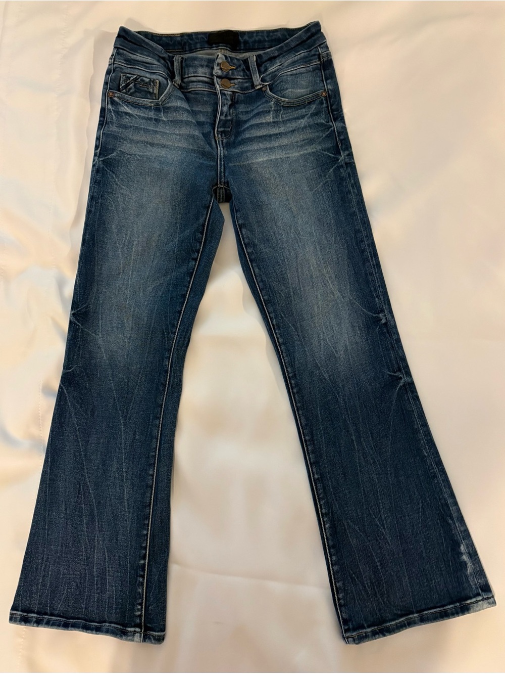 Buckle Women's Indigo Wash Bootcut Jeans
